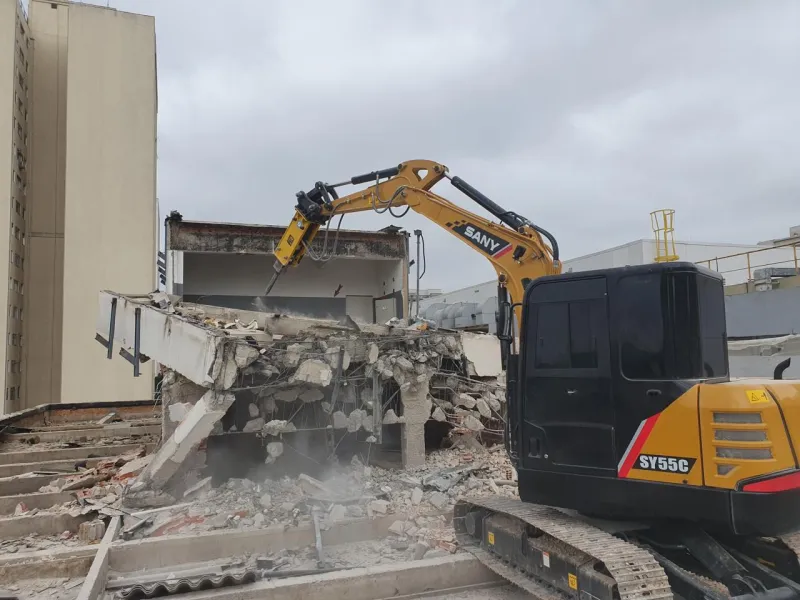 Demolição de casas em Guarulhos